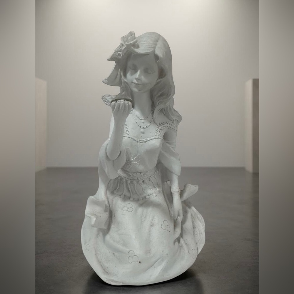 Aphrodite statue The Greek goddess of Love and beauty- Home Art Decor 5 inches L